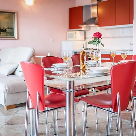 - Sibenik Riviera 7182 Apartament Rogoznica (Sibenik-Knin)